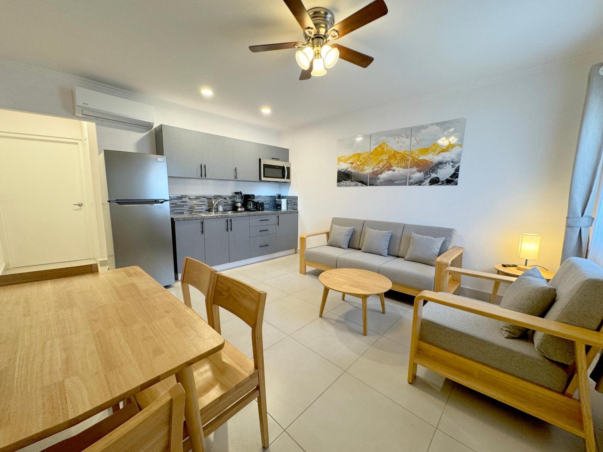 אורנג'סטאד Bon Bini Suites מראה חיצוני תמונה